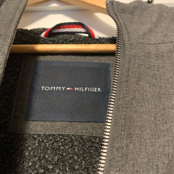 Tommy Hilfiger Men’s winter and Fall jacket - Picture 2 of 5